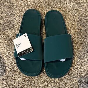 lululemon athletica Green Men's Slide Sandals